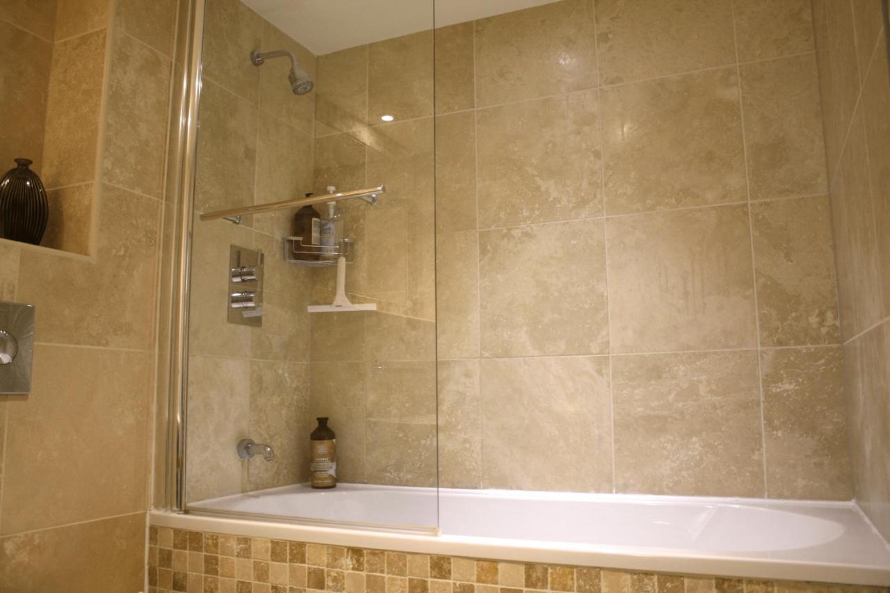 Merchants Place Apartment ยอร์ค ภายนอก รูปภาพ