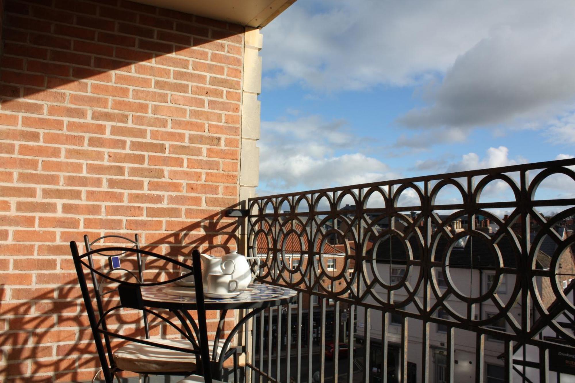 Merchants Place Apartment ยอร์ค ภายนอก รูปภาพ