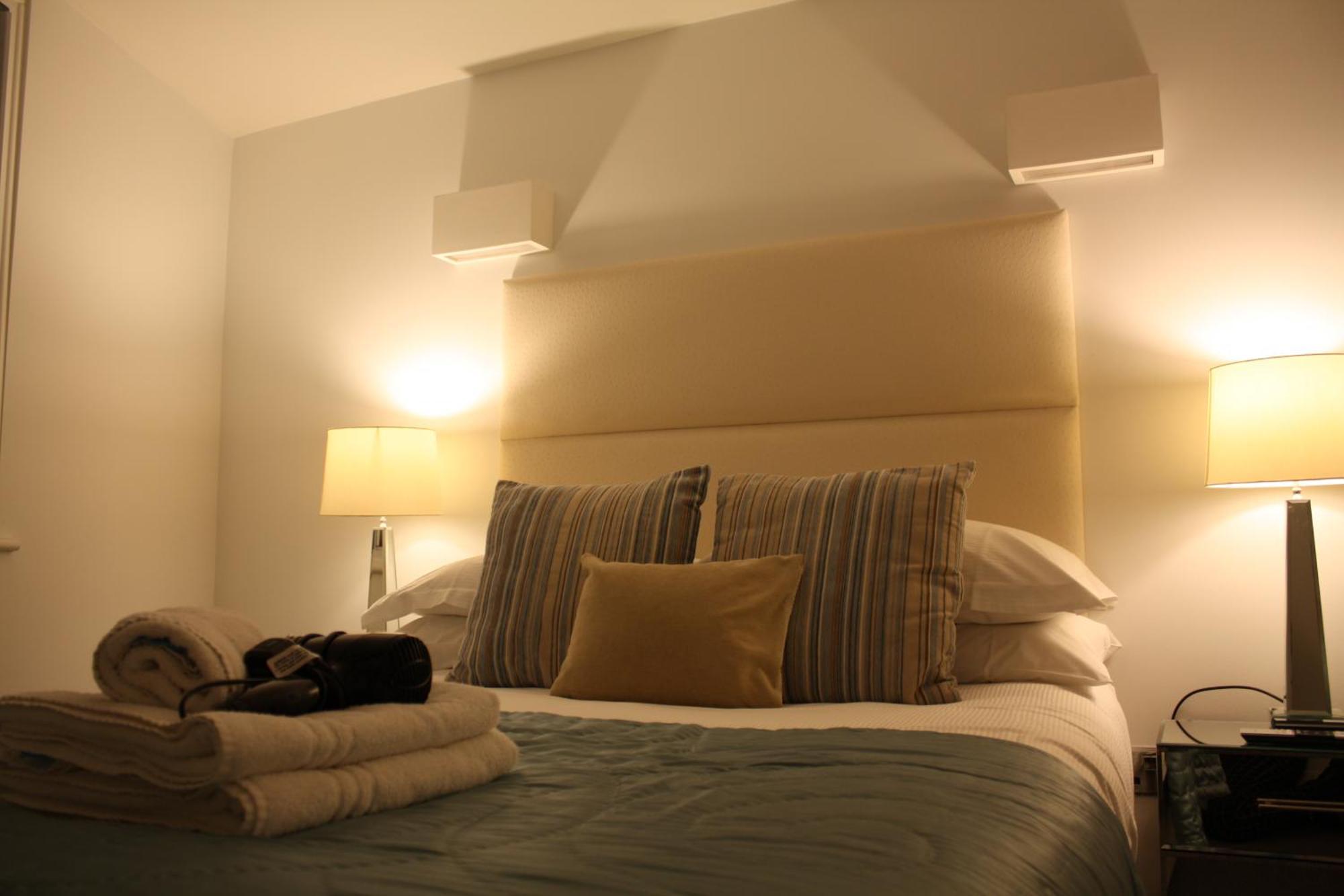 Merchants Place Apartment ยอร์ค ภายนอก รูปภาพ