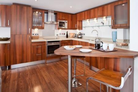Merchants Place Apartment ยอร์ค ภายนอก รูปภาพ